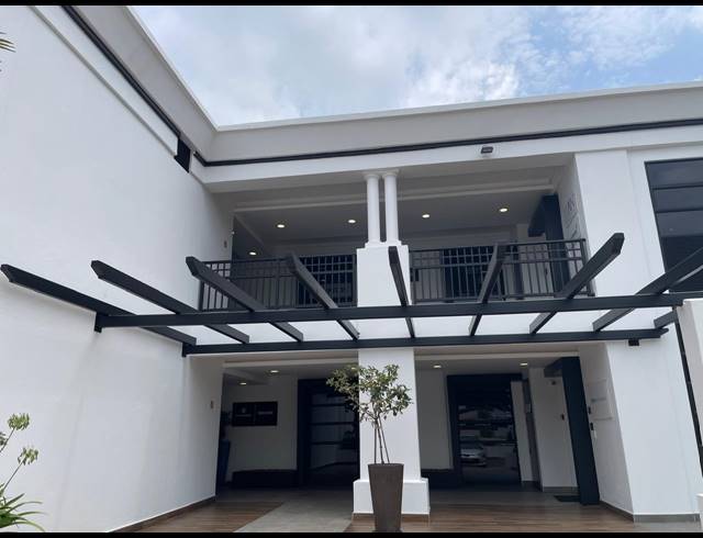 210M² OFFICE TO LET IN BRYANSTON